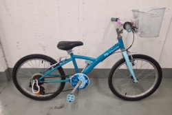 B-Twin, 20", 6 gears, blue